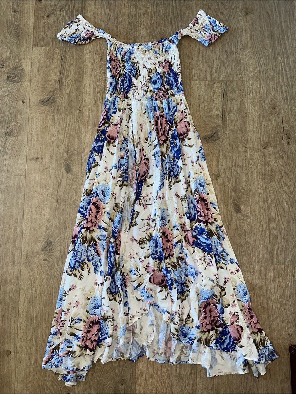 Floral Off-Shoulder Maxi Dress - Picture 3 of 5
